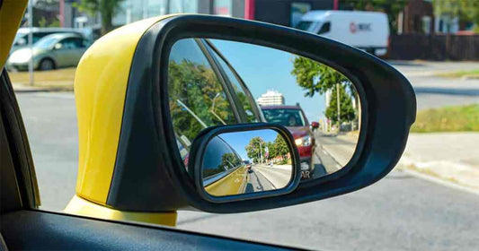 What Does Car Mirror Blind Spots Mean?